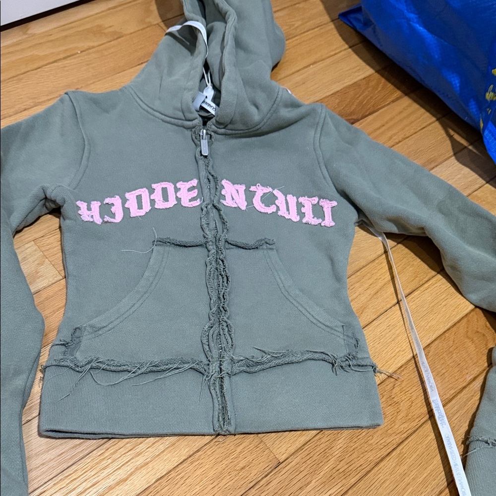 Hidden cult Joggers with Pink Accents XS brand New in pair - Picture 9 of 17